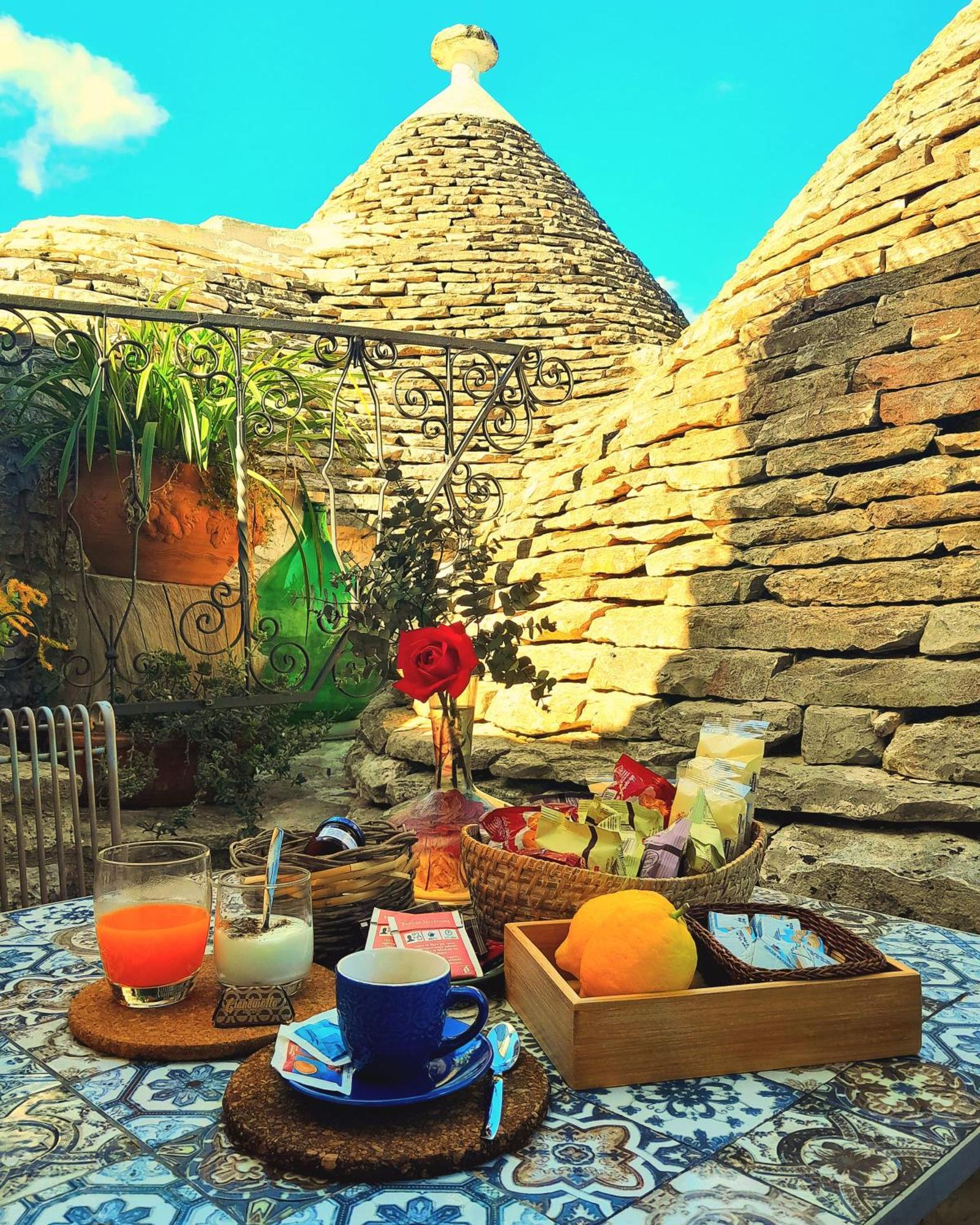 La Rosa Dei Trulli B&B Alberobello Eksteriør billede